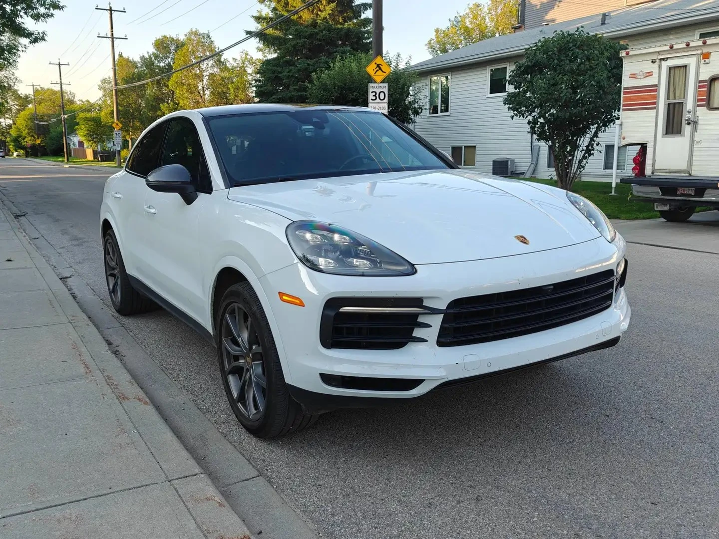 Porsche Cayenne COUPE Цена до България & АвтоКредит | Auto.bg — изображение 1 Porsche Cayenne COUPE Цена до България & АвтоКредит | Auto.bg — изображение 1