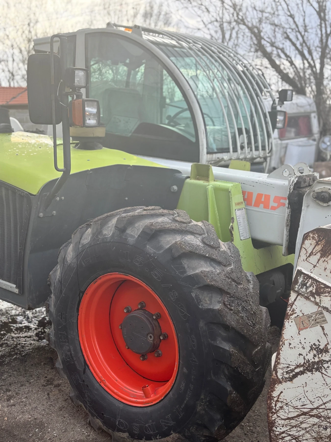 Телескопичен товарач Claas Fargo K70 - изображение 6 | Auto.bg Телескопичен товарач Claas Fargo K70 - изображение 6