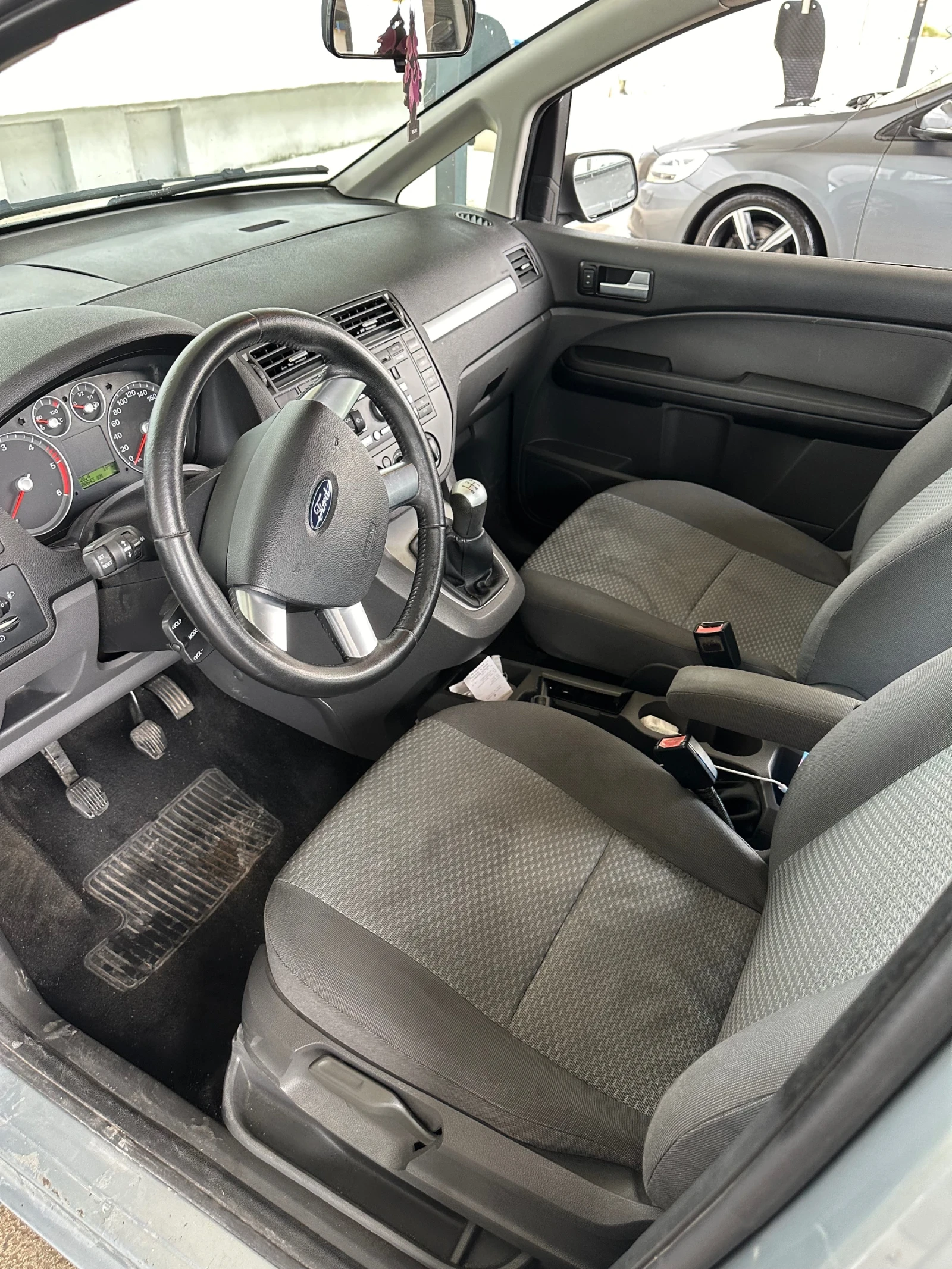 Ford C-max 1.6 TDCI - изображение 7 | Auto.bg Ford C-max 1.6 TDCI - изображение 7