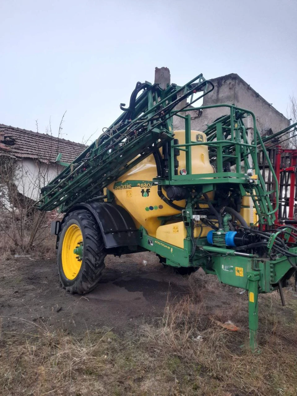 Пръскачка Друга марка John Deere 840i - изображение 5 | Auto.bg Пръскачка Друга марка John Deere 840i - изображение 5