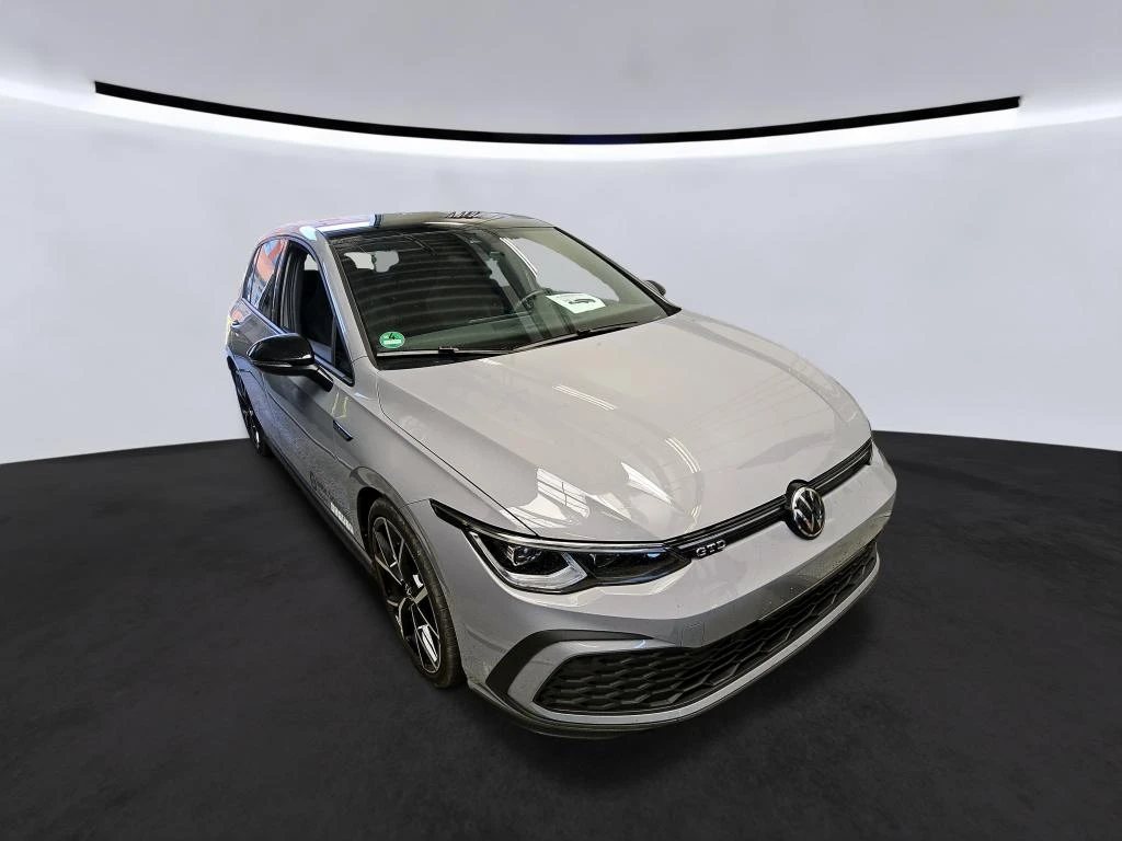 VW Golf 2.0 GTD LED Camera HeadUp Navi | Auto.bg — изображение 1 VW Golf 2.0 GTD LED Camera HeadUp Navi | Auto.bg — изображение 1