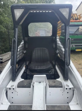 Мини челни товарачи Bobcat 864 | Auto.bg — изображение 7 Мини челни товарачи Bobcat 864 | Auto.bg — изображение 7