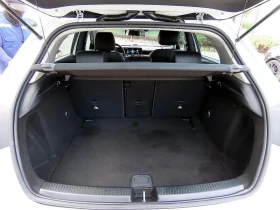 Mercedes-Benz 220 Hatchback | Auto.bg — изображение 17 Mercedes-Benz 220 Hatchback | Auto.bg — изображение 17