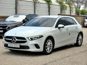 Mercedes-Benz 220 Hatchback | Auto.bg — изображение 2 Mercedes-Benz 220 Hatchback | Auto.bg — изображение 2