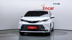 Toyota Sienna 2.5 HYBRID/HUD/360/ПОДГРЕВ/ОБДУХВАНЕ/TV | Auto.bg — изображение 3 Toyota Sienna 2.5 HYBRID/HUD/360/ПОДГРЕВ/ОБДУХВАНЕ/TV | Auto.bg — изображение 3
