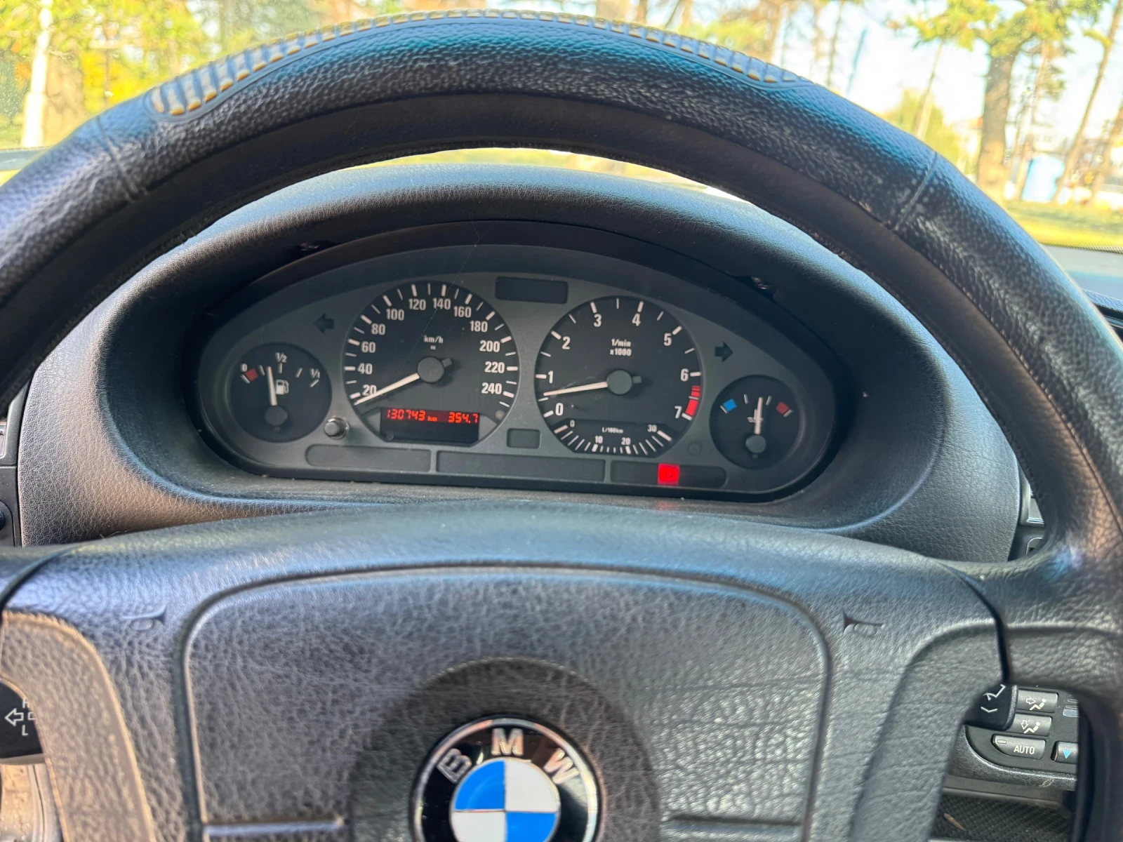 BMW 320 BMW 320i в перфетно техническо състояние - изображение 8 | Auto.bg BMW 320 BMW 320i в перфетно техническо състояние - изображение 8