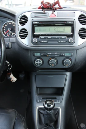 VW Tiguan 2.0 TDI ПАНОРАМА - С РЕГИСТРАЦИЯ | Auto.bg — изображение 11 VW Tiguan 2.0 TDI ПАНОРАМА - С РЕГИСТРАЦИЯ | Auto.bg — изображение 11