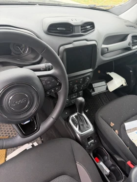 Jeep Renegade 1.3 - 11 € / 21.51 лв. - 35376552 7 | Car24.bg Jeep Renegade 1.3 - 11 € / 21.51 лв. - 35376552 7