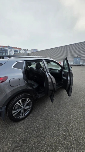Nissan Qashqai - 14500 € / 28359.53 лв. - 36020363 4 | Car24.bg Nissan Qashqai - 14500 € / 28359.53 лв. - 36020363 4