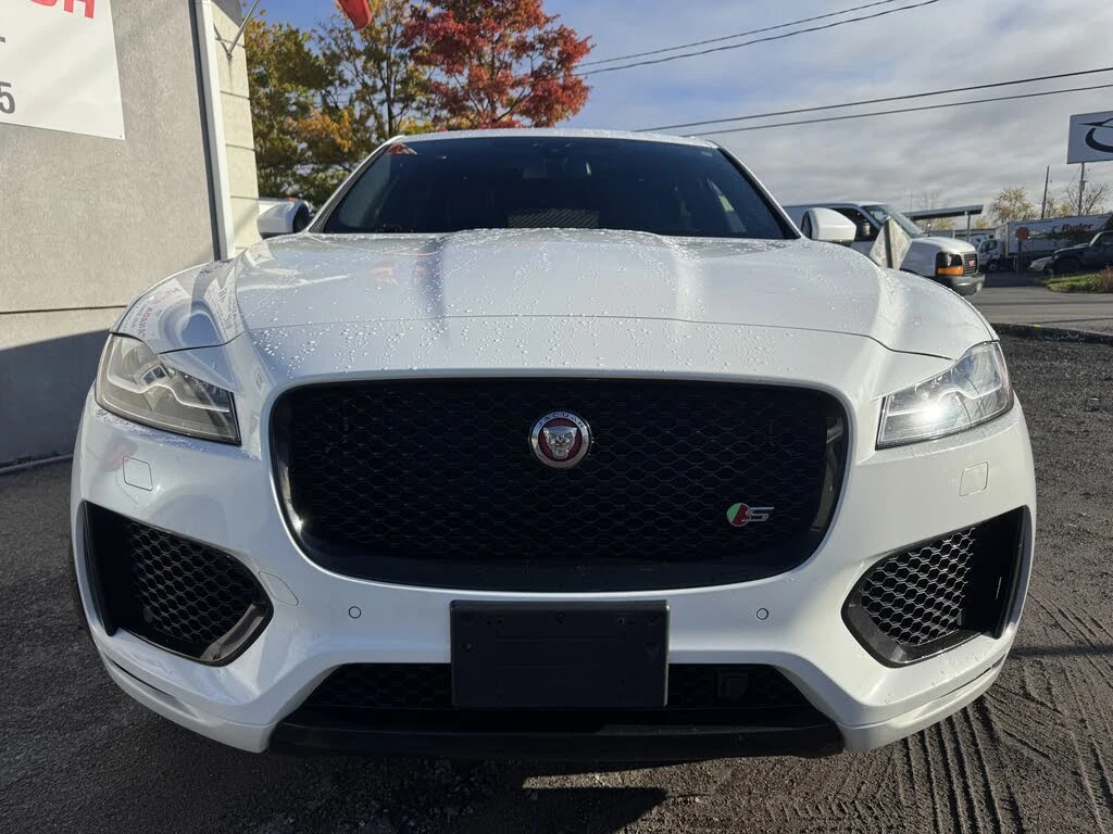 Jaguar F-PACE S AWD* MERIDIAN* ПАНОРАМА* ПОДГРЕВ* LANE ASSIST - изображение 2 | Auto.bg Jaguar F-PACE S AWD* MERIDIAN* ПАНОРАМА* ПОДГРЕВ* LANE ASSIST - изображение 2