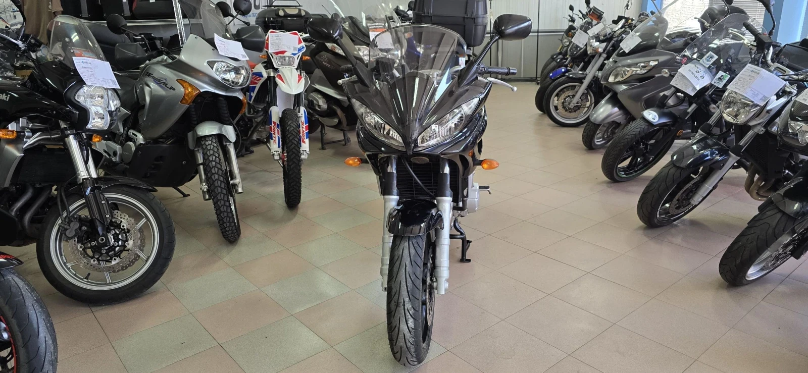 Yamaha Fazer  FZ 6 Лизинг ! - изображение 2 | Auto.bg Yamaha Fazer  FZ 6 Лизинг ! - изображение 2