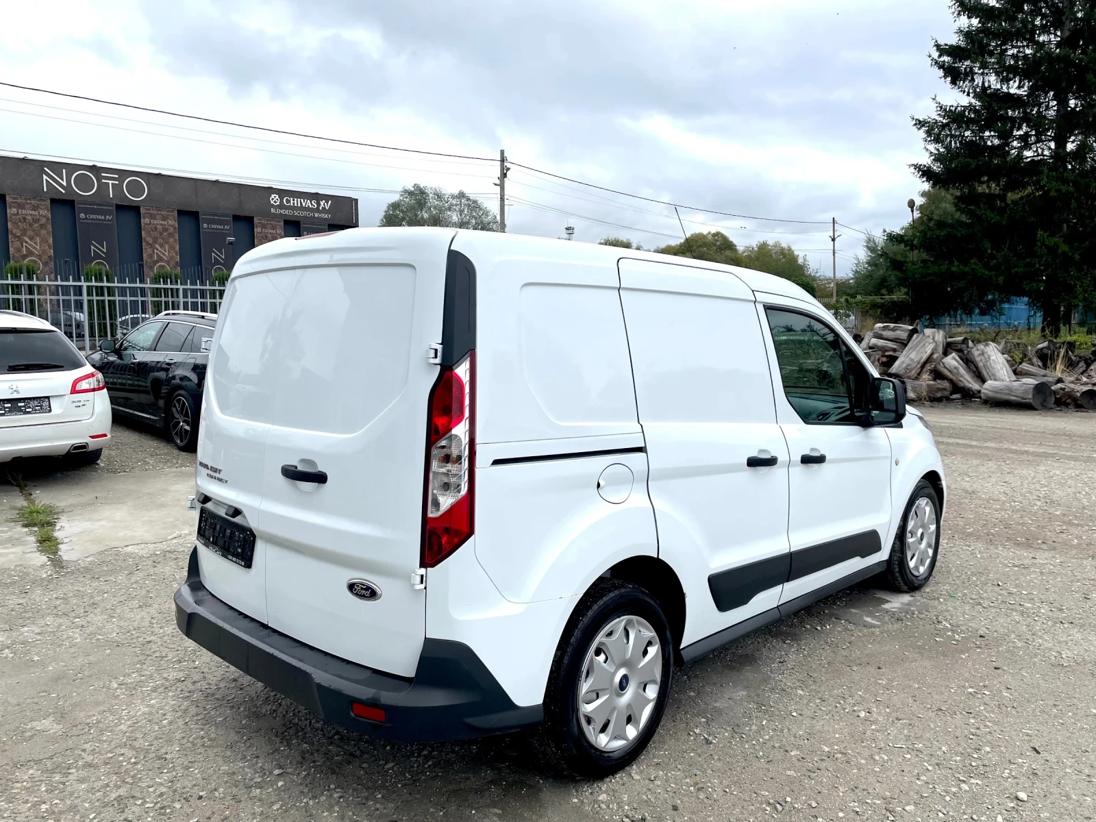 Ford Connect 1.6TDCI 95hp - изображение 6 | Auto.bg Ford Connect 1.6TDCI 95hp - изображение 6