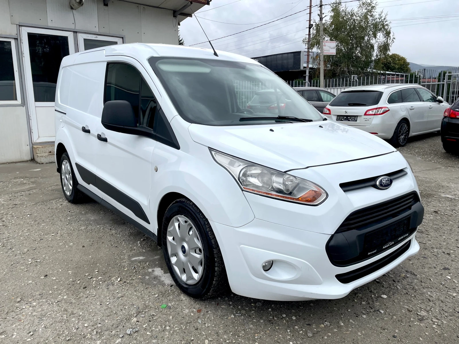 Ford Connect 1.6TDCI 95hp - изображение 3 | Auto.bg Ford Connect 1.6TDCI 95hp - изображение 3