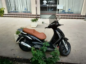 Piaggio Beverly 300i | Auto.bg — изображение 2 Piaggio Beverly 300i | Auto.bg — изображение 2