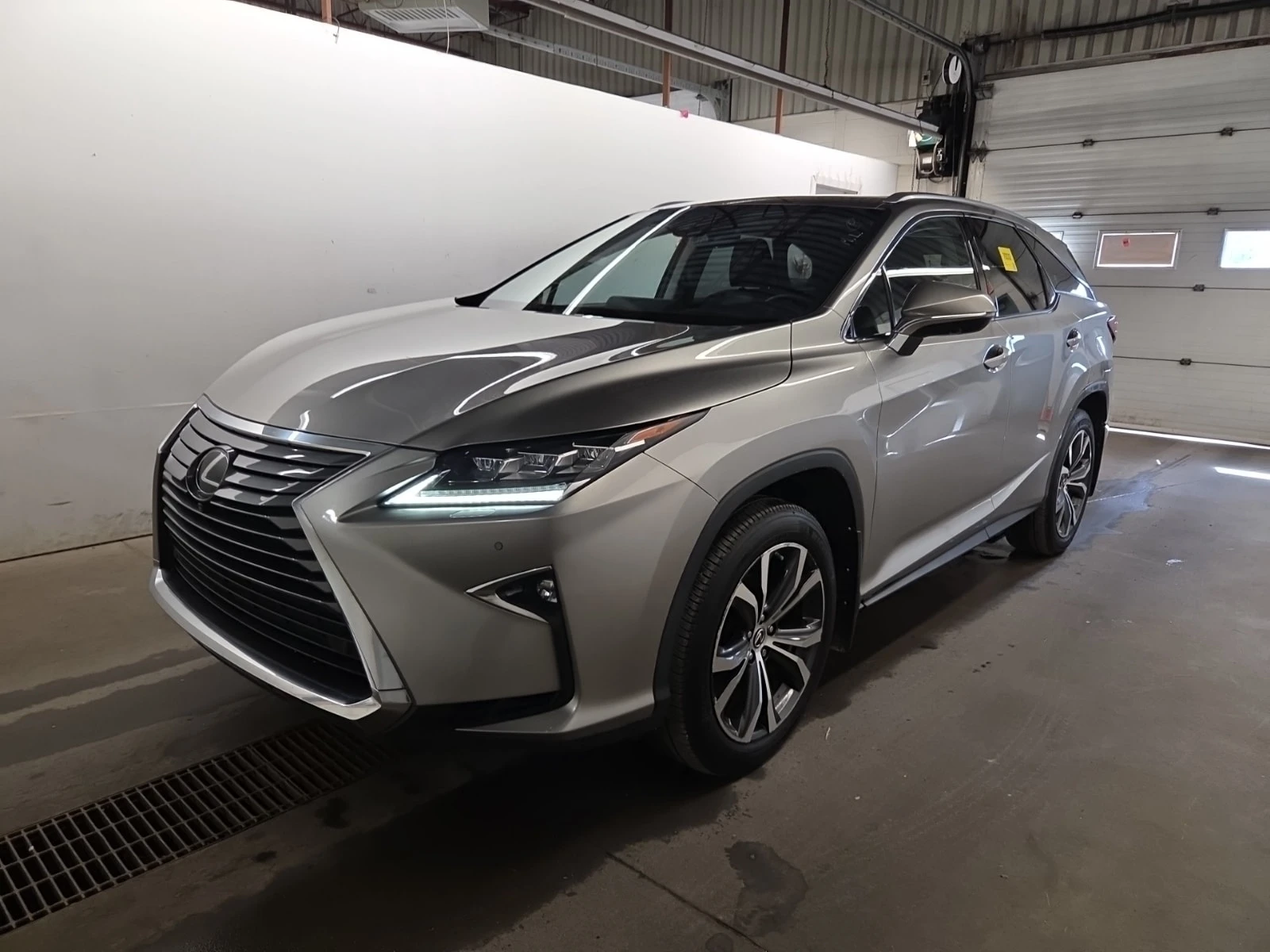 Lexus RX * 350L * CARFAX * | Auto.bg — изображение 1 Lexus RX * 350L * CARFAX * | Auto.bg — изображение 1