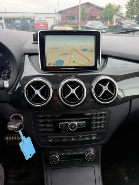 Mercedes-Benz B 200 CDI AVTOMAT/NAVI/KAMERA/PANORAMA/KOJA | Auto.bg — изображение 14 Mercedes-Benz B 200 CDI AVTOMAT/NAVI/KAMERA/PANORAMA/KOJA | Auto.bg — изображение 14
