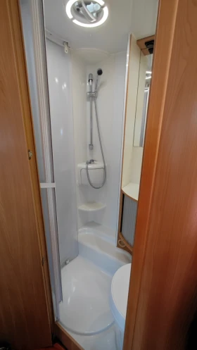 Кемпер Adria Sun living | Auto.bg — изображение 15 Кемпер Adria Sun living | Auto.bg — изображение 15
