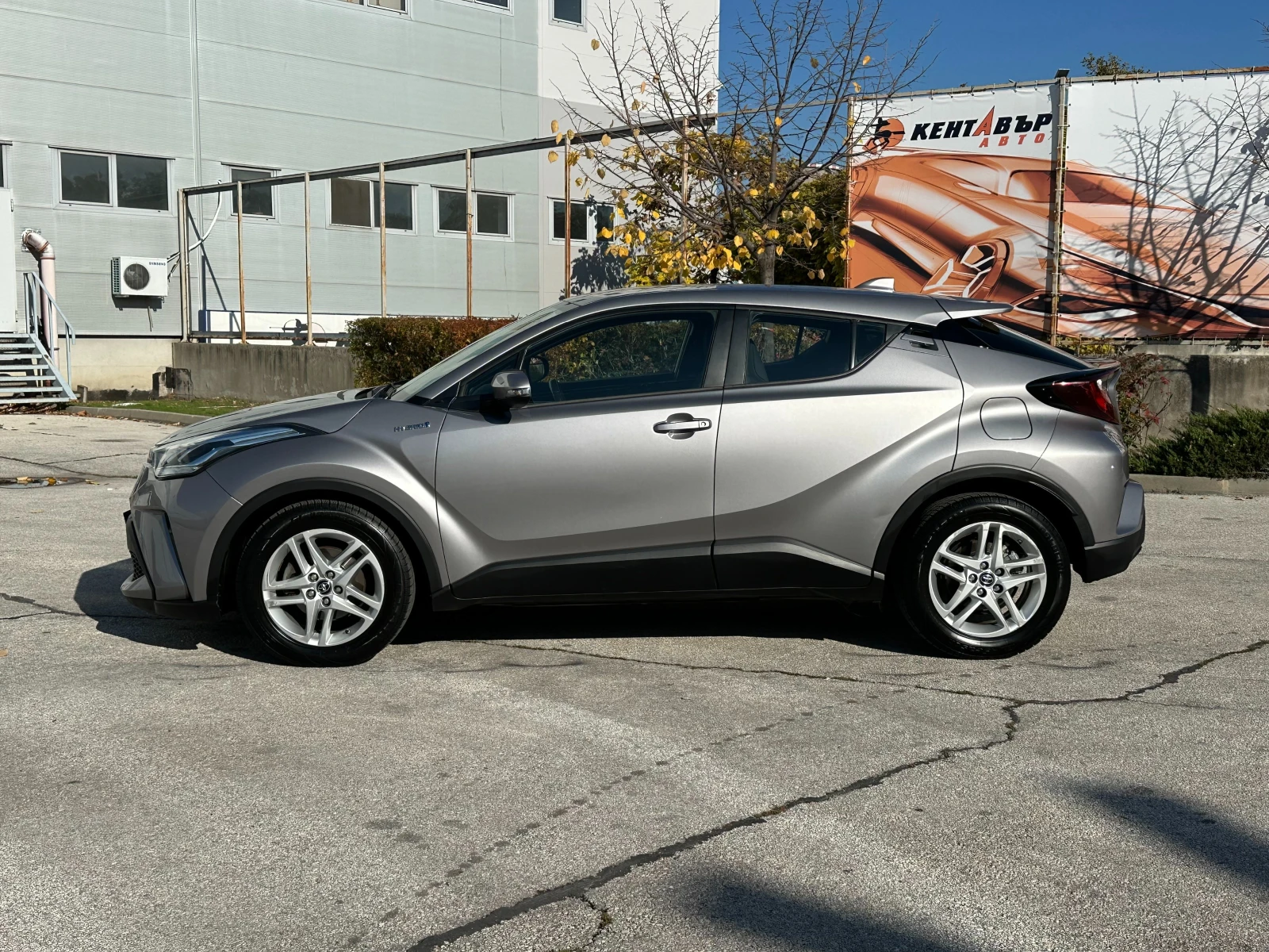 Toyota C-HR 1.8 Hybrid 98 к.с. - изображение 2 | Auto.bg Toyota C-HR 1.8 Hybrid 98 к.с. - изображение 2