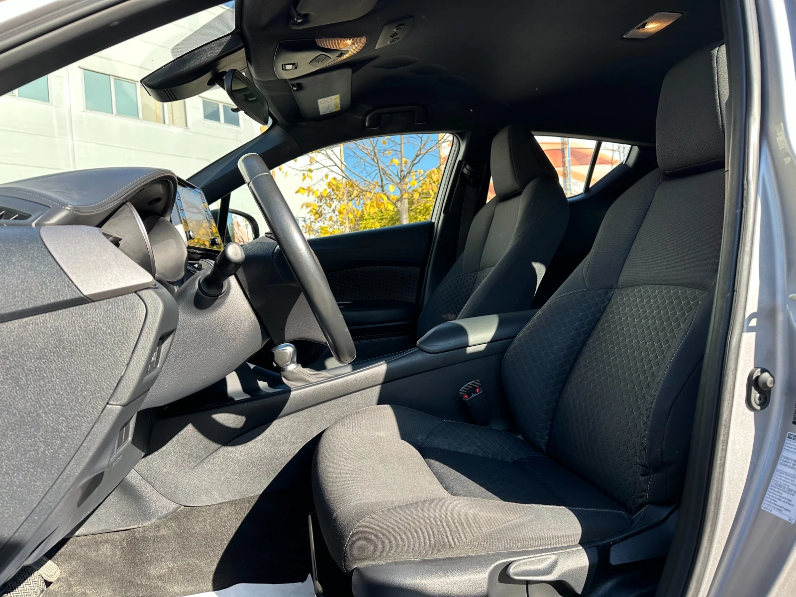 Toyota C-HR 1.8 Hybrid 98 к.с. - изображение 8 | Auto.bg Toyota C-HR 1.8 Hybrid 98 к.с. - изображение 8