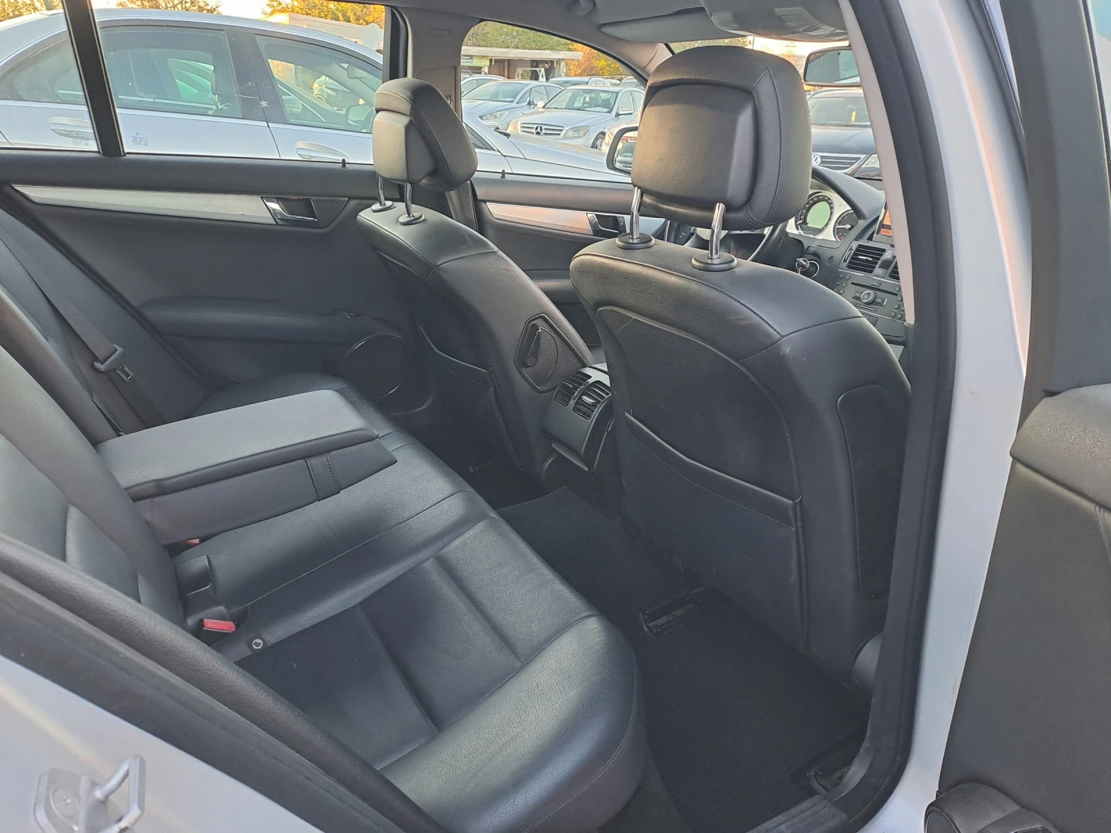 Mercedes-Benz C 220 2, 2CDI, AVTOMAT, КОЖА - изображение 10 | Auto.bg Mercedes-Benz C 220 2, 2CDI, AVTOMAT, КОЖА - изображение 10