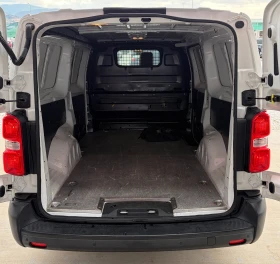 Toyota Proace City Verso 75kWh | Auto.bg — изображение 9 Toyota Proace City Verso 75kWh | Auto.bg — изображение 9