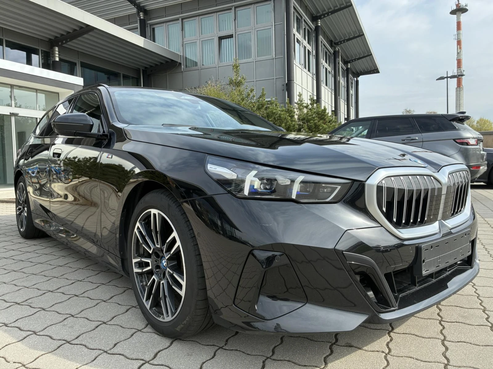 BMW 530E Touring Leather LED Navi | Auto.bg — изображение 1 BMW 530E Touring Leather LED Navi | Auto.bg — изображение 1