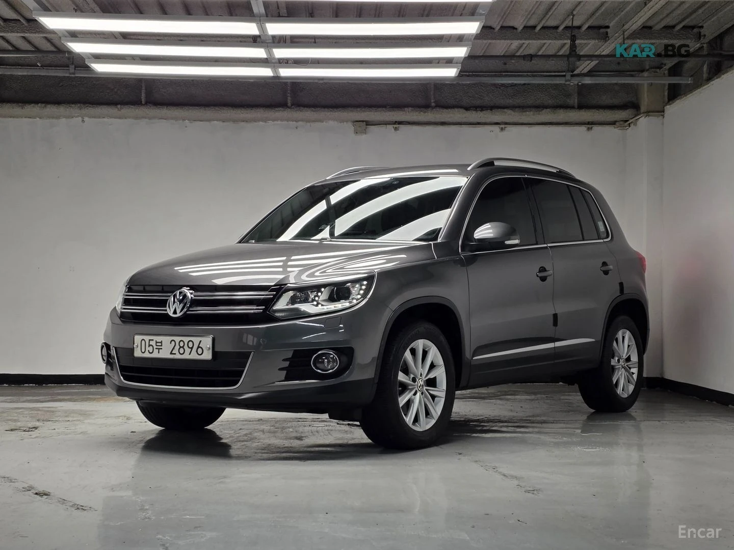 VW Tiguan 2.0 TDI COMFORT* КОЖА* ПОДГРЕВ* КАМЕРА* НАВИ | Auto.bg — изображение 1 VW Tiguan 2.0 TDI COMFORT* КОЖА* ПОДГРЕВ* КАМЕРА* НАВИ | Auto.bg — изображение 1