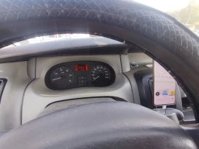 Renault Trafic 2.5 dci 8+ 1 long | Auto.bg — изображение 6 Renault Trafic 2.5 dci 8+ 1 long | Auto.bg — изображение 6