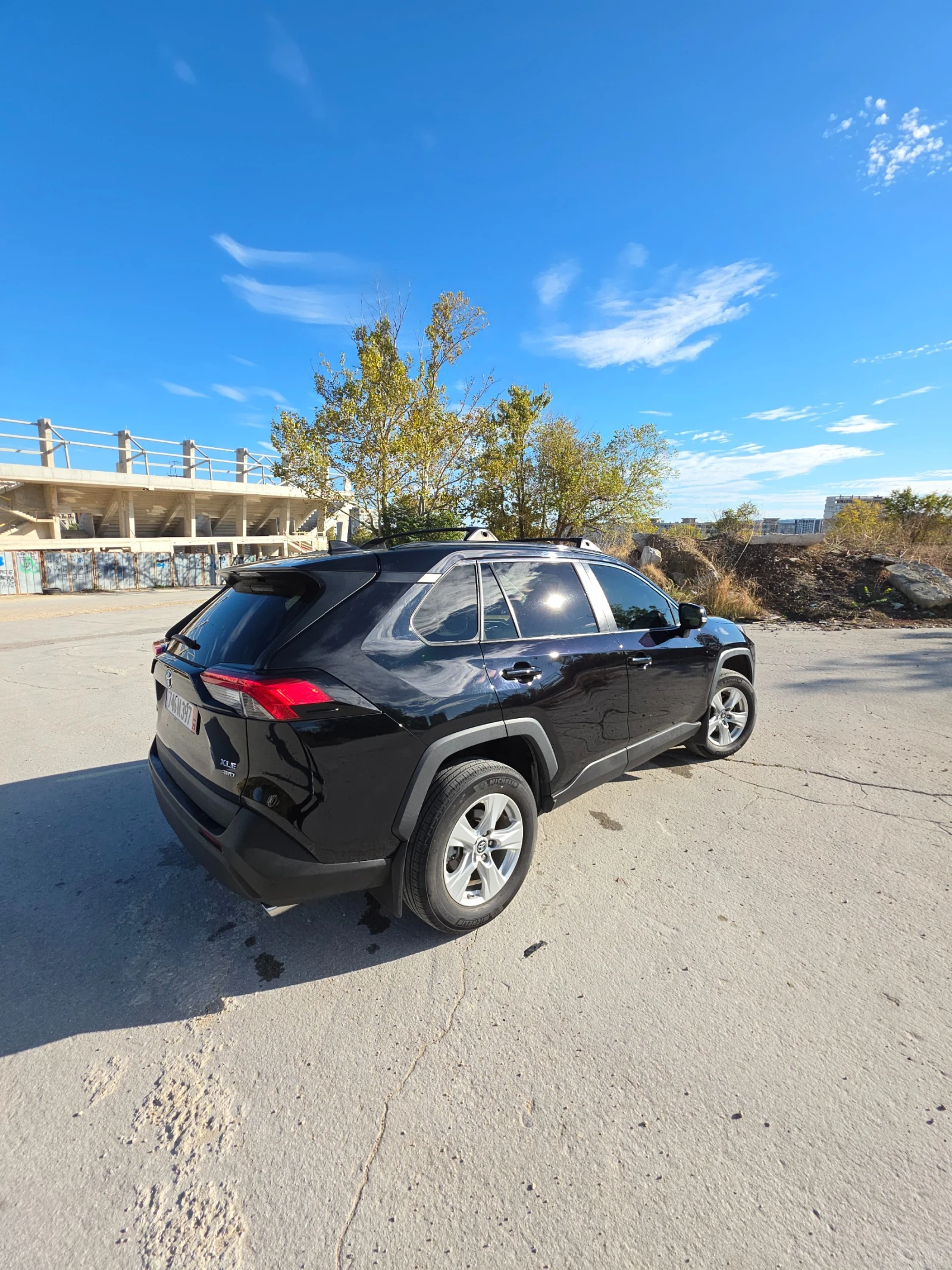 Toyota Rav4 2.5  XLE (executive luxury edition) - изображение 5 | Auto.bg Toyota Rav4 2.5  XLE (executive luxury edition) - изображение 5