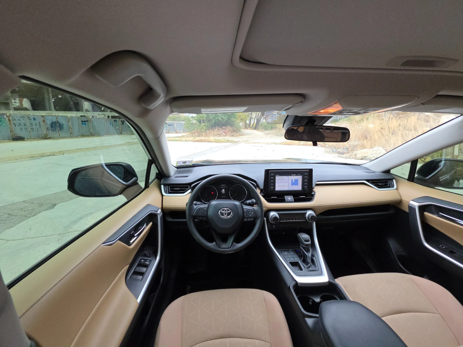 Toyota Rav4 2.5  XLE (executive luxury edition) - изображение 10 | Auto.bg Toyota Rav4 2.5  XLE (executive luxury edition) - изображение 10