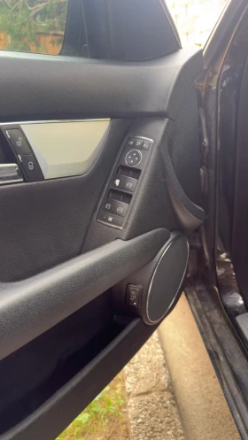 Mercedes-Benz C 220 - 6000 € / 11734.98 лв. - 71419439 7 | Car24.bg Mercedes-Benz C 220 - 6000 € / 11734.98 лв. - 71419439 7