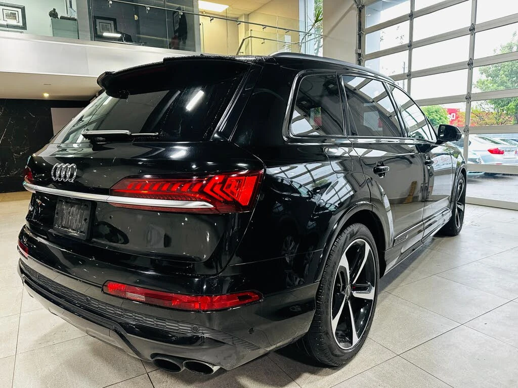 Audi SQ7 Bang&Olufsen* 360* DISTRONIC* ОБДУХ* МАСАЖ* М.ТОЧК - изображение 5 | Auto.bg Audi SQ7 Bang&Olufsen* 360* DISTRONIC* ОБДУХ* МАСАЖ* М.ТОЧК - изображение 5