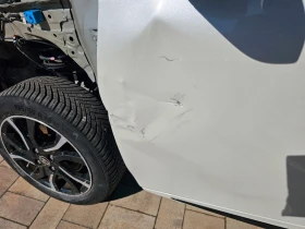 Toyota Yaris Hybrid Sport | Auto.bg — изображение 17 Toyota Yaris Hybrid Sport | Auto.bg — изображение 17