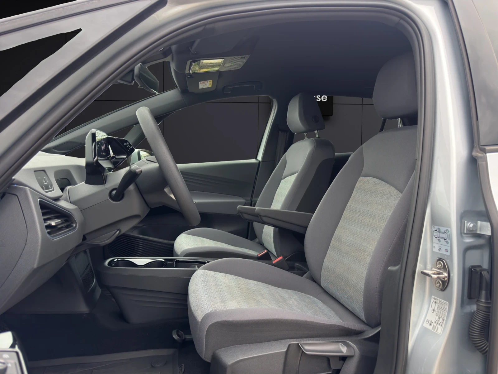 VW ID.3 PRO PERFORMANCE* LED* CARPLAY* NAVI - изображение 9 | Auto.bg VW ID.3 PRO PERFORMANCE* LED* CARPLAY* NAVI - изображение 9