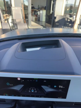 Hyundai Ioniq 5 72.6KWh/PROJECT 45/SOLAR/4X4/305К.С/25000KM/ГАРАНЦ | Auto.bg — изображение 14 Hyundai Ioniq 5 72.6KWh/PROJECT 45/SOLAR/4X4/305К.С/25000KM/ГАРАНЦ | Auto.bg — изображение 14