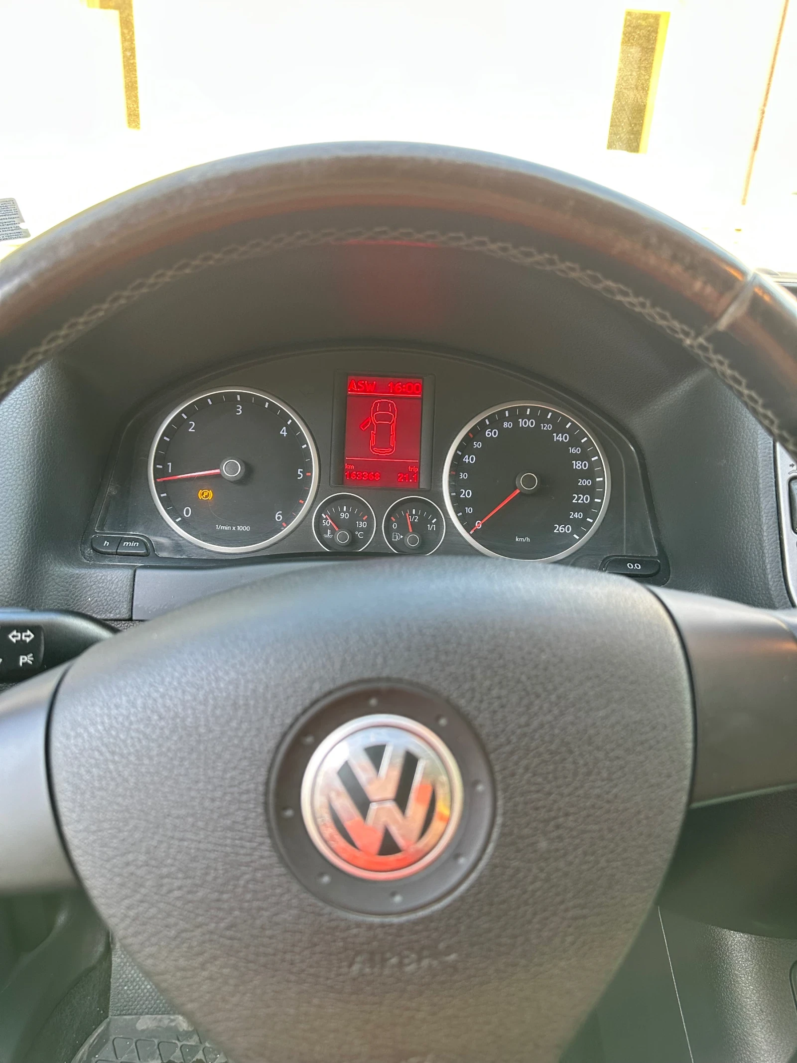 VW Tiguan 2.0 TDI - изображение 5 | Auto.bg VW Tiguan 2.0 TDI - изображение 5