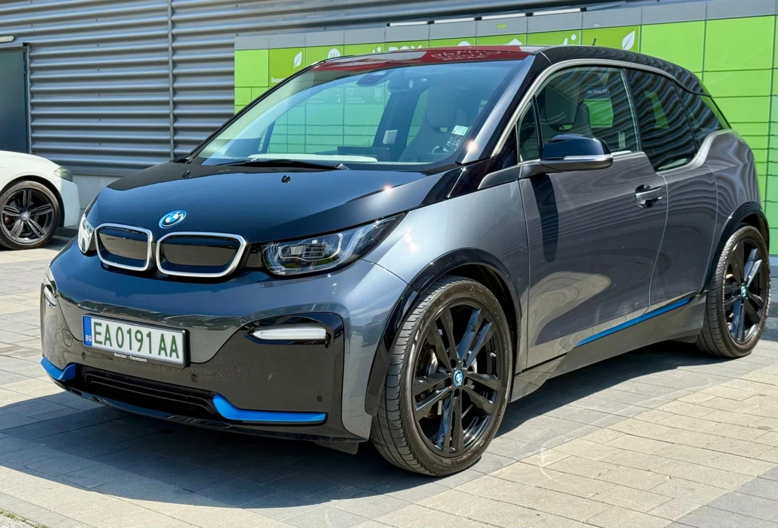 BMW i3 S/184 к.с./120 Ah/LED/NAV | Auto.bg — изображение 1 BMW i3 S/184 к.с./120 Ah/LED/NAV | Auto.bg — изображение 1
