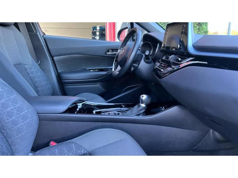 Toyota C-HR 2.0H Club - изображение 10 | Auto.bg Toyota C-HR 2.0H Club - изображение 10