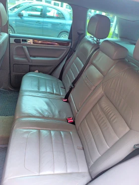 VW Touareg 3.0 TDI 4x4 Въздушно окачване Кожа - НОВИ ГУМИ - 13999 лв. / 7157.58 € - 19849478 13 | Car24.bg VW Touareg 3.0 TDI 4x4 Въздушно окачване Кожа - НОВИ ГУМИ - 13999 лв. / 7157.58 € - 19849478 13