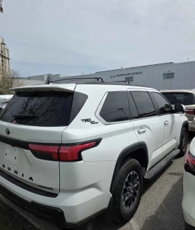 Toyota Sequoia TRD OFF ROAD * HYBRID * V6 * 23700KM * ЦЕНА ДО БГ | Auto.bg — изображение 3 Toyota Sequoia TRD OFF ROAD * HYBRID * V6 * 23700KM * ЦЕНА ДО БГ | Auto.bg — изображение 3