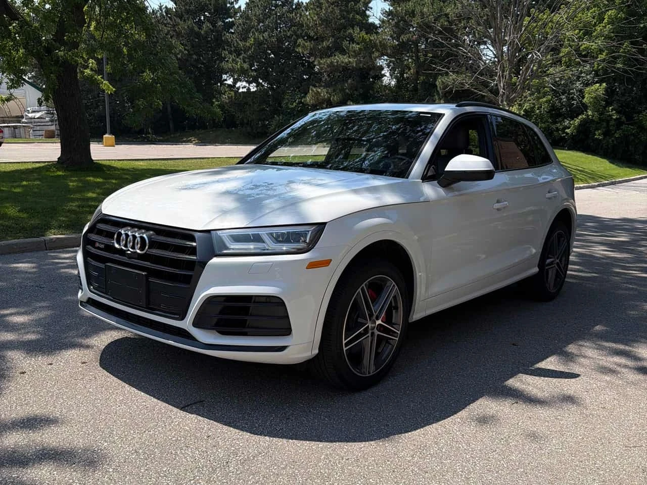 Audi SQ5 TECHNIK * 360 КАМЕРА* DIAMOND SEATS* MATRIX* | Auto.bg — изображение 1 Audi SQ5 TECHNIK * 360 КАМЕРА* DIAMOND SEATS* MATRIX* | Auto.bg — изображение 1