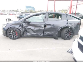 Tesla Model X * PLAID * CARFAX * БЕЗ ПЪРВОНАЧАЛНА ВНОСКА | Auto.bg — изображение 13 Tesla Model X * PLAID * CARFAX * БЕЗ ПЪРВОНАЧАЛНА ВНОСКА | Auto.bg — изображение 13