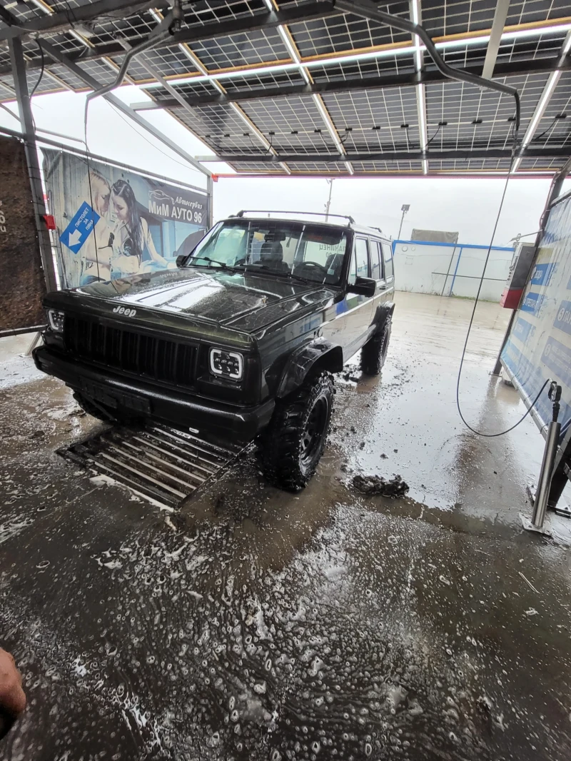 Jeep Cherokee 2.5 td - 5000 € / 9779.15 лв. - 64137306 1 | Car24.bg Jeep Cherokee 2.5 td - 5000 € / 9779.15 лв. - 64137306 1