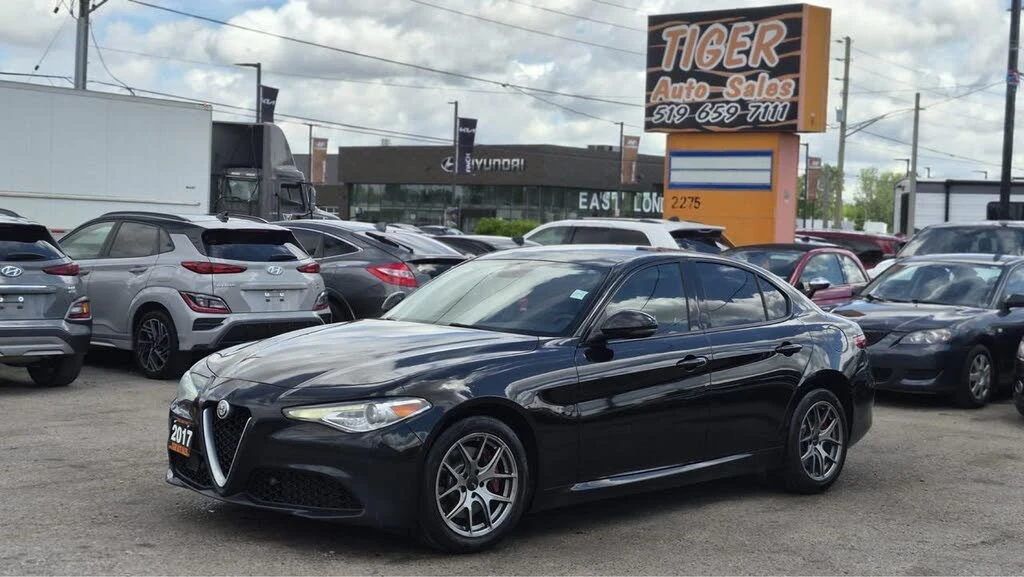 Alfa Romeo Giulia Ti AWD * DIS * ПОДГРЕВ * HARMAN K | Auto.bg — изображение 1 Alfa Romeo Giulia Ti AWD * DIS * ПОДГРЕВ * HARMAN K | Auto.bg — изображение 1