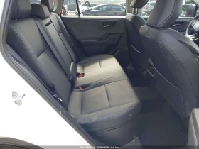 Toyota Rav4 XLE PREMIUM / CARFAX / ЦЕНА ДО БЪЛГАРИЯ | Auto.bg — изображение 8 Toyota Rav4 XLE PREMIUM / CARFAX / ЦЕНА ДО БЪЛГАРИЯ | Auto.bg — изображение 8
