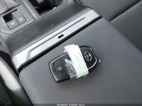 Toyota Rav4 XLE PREMIUM / CARFAX / ЦЕНА ДО БЪЛГАРИЯ | Auto.bg — изображение 11 Toyota Rav4 XLE PREMIUM / CARFAX / ЦЕНА ДО БЪЛГАРИЯ | Auto.bg — изображение 11