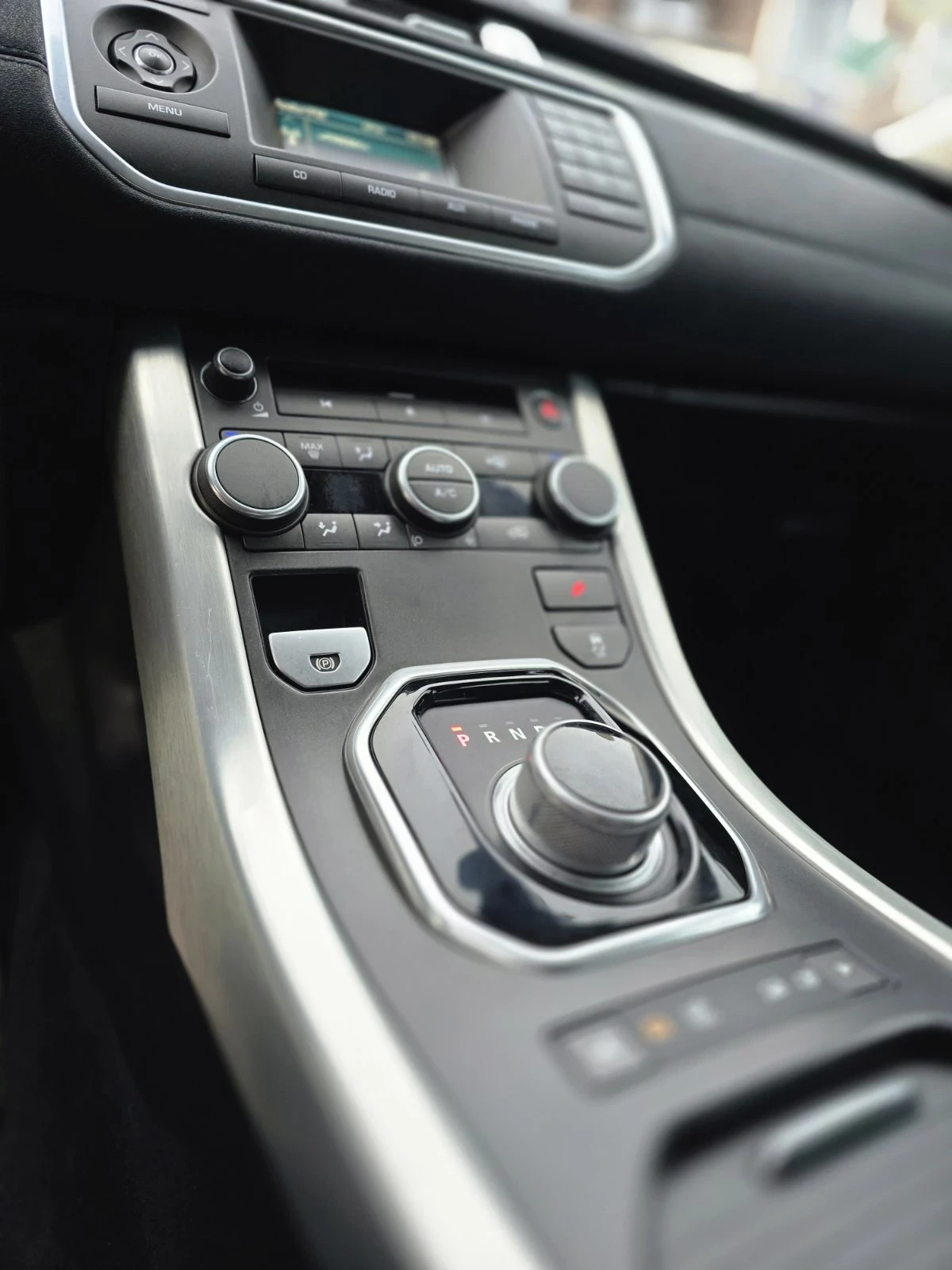 Land Rover Range Rover Evoque 2.2D 190 - изображение 10 | Auto.bg Land Rover Range Rover Evoque 2.2D 190 - изображение 10