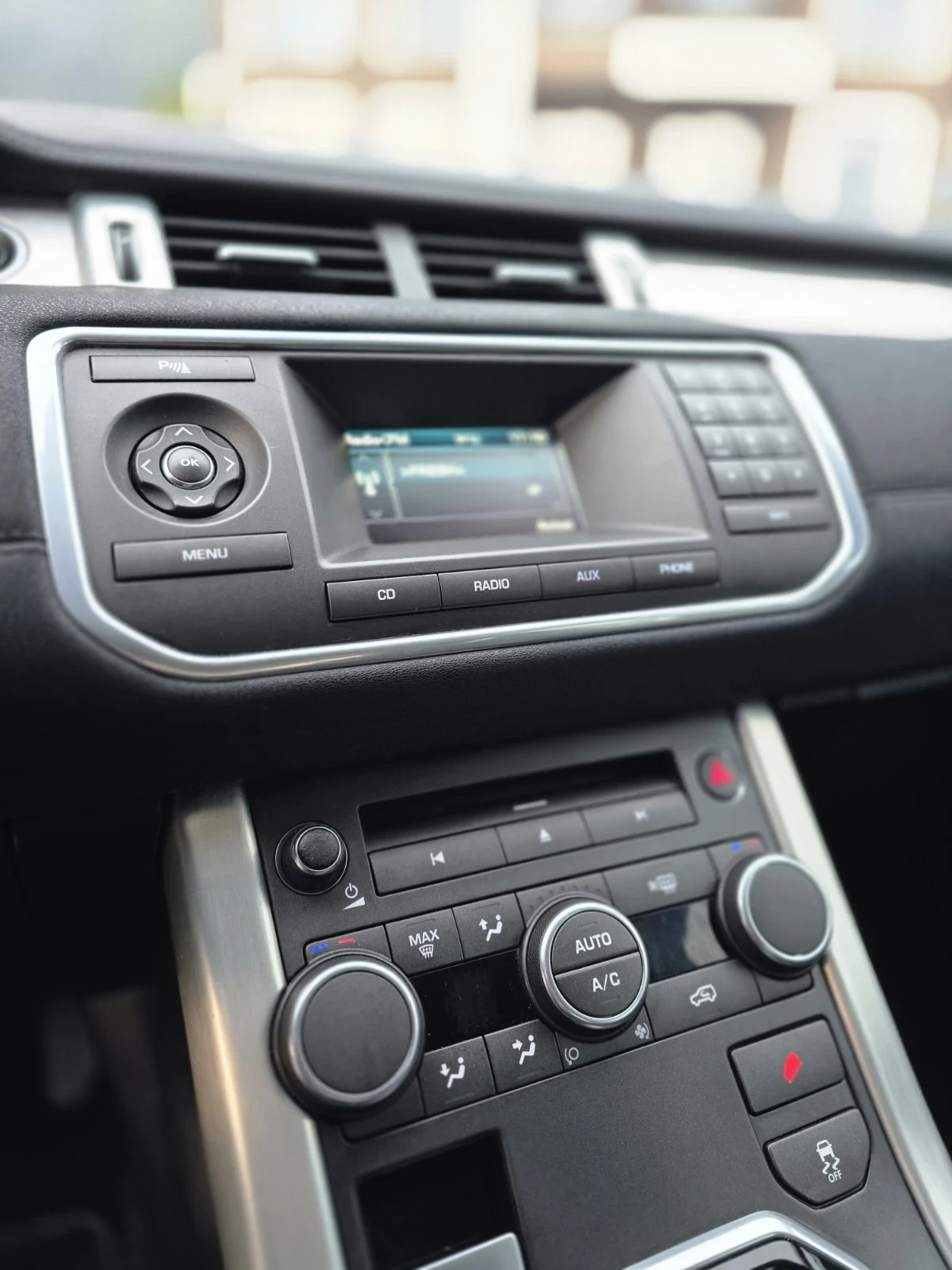 Land Rover Range Rover Evoque 2.2D 190 - изображение 9 | Auto.bg Land Rover Range Rover Evoque 2.2D 190 - изображение 9