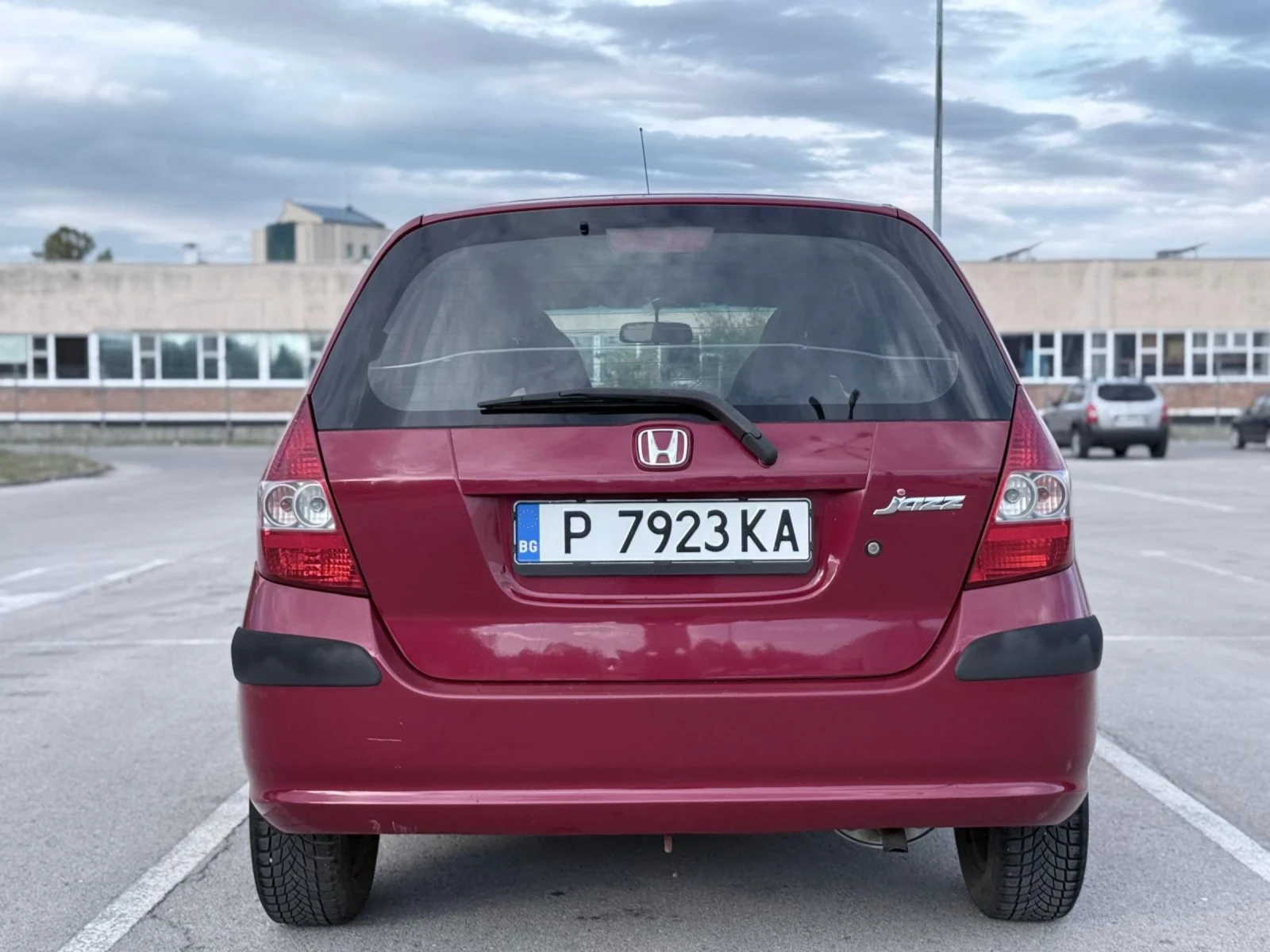 Honda Jazz 1.4/АНГ. ВЕИГА/ОБСЛУЖЕН/ВСИЧКО ПЛ./КЛИМАТИК  - изображение 7 | Auto.bg Honda Jazz 1.4/АНГ. ВЕИГА/ОБСЛУЖЕН/ВСИЧКО ПЛ./КЛИМАТИК  - изображение 7