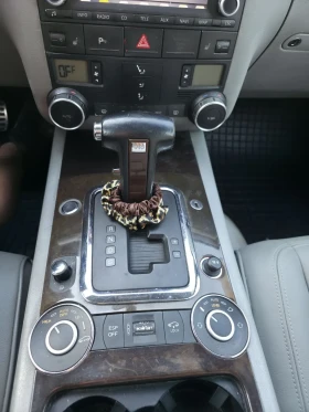 VW Touareg 5.0V10 TDI - 7000 € / 13690.81 лв. - 14280947 16 | Car24.bg VW Touareg 5.0V10 TDI - 7000 € / 13690.81 лв. - 14280947 16